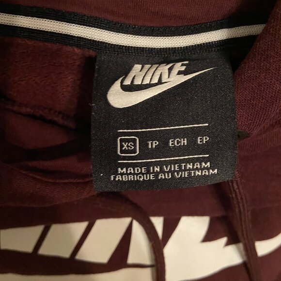 Nike cropped hoodie - Picture 3 of 3